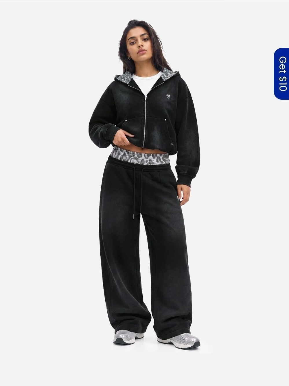 Black Wide-leg Sweatpants And Drop Shoulder Cropped Hoodie Sweatshirt